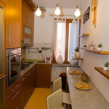 Apartament Mema *